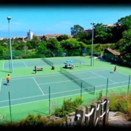 Appartement 2 Pieces Climatise En Rez-de-jardin Cap Esterel Agay *