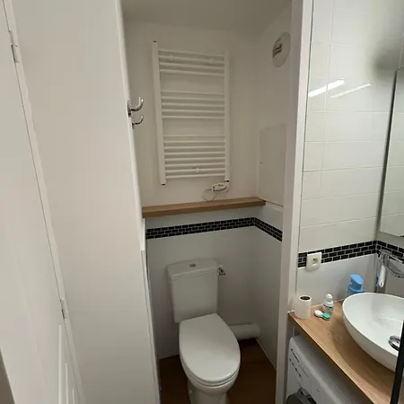 2 Pièces Climatisé En Rez-de-jardin Cap Esterel Agay *