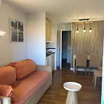 2 Pieces Climatise En Rez-de-jardin Cap Esterel Agay