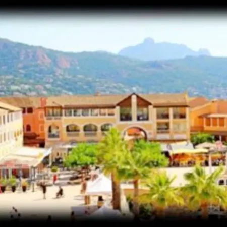 2 Pièces Climatisé En Rez-de-jardin Cap Esterel Agay * Saint-Raphaël