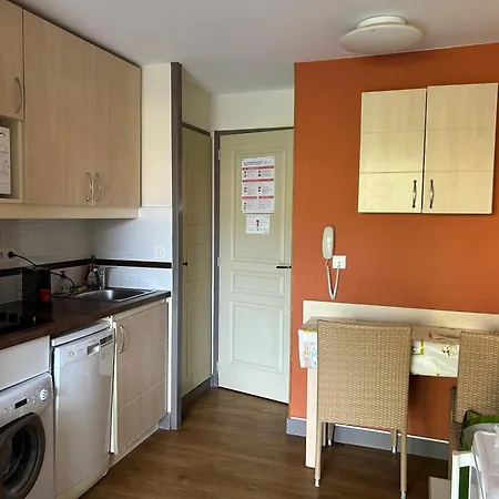 Apartment 2 Pieces Climatise En Rez-de-jardin Cap Esterel Agay Saint-Raphael (Var)