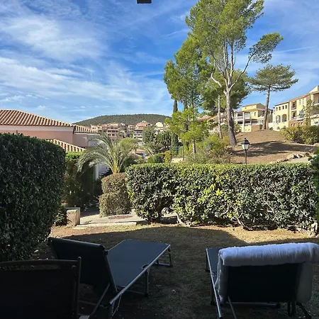 2 Pieces Climatise En Rez-de-jardin Cap Esterel Agay * Saint-Raphael (Var)
