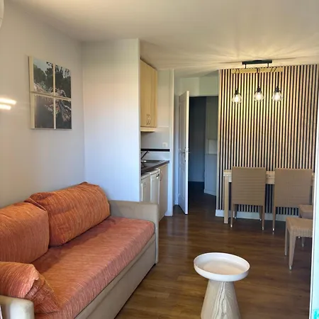 2 Pièces Climatisé En Rez-de-jardin Cap Esterel Agay
