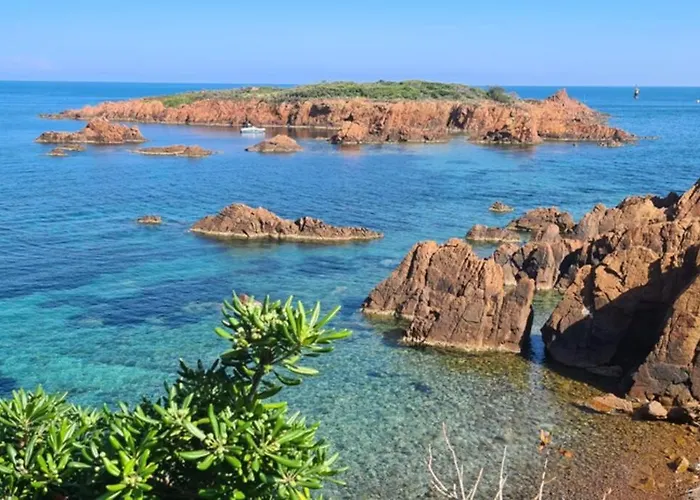 Apartamento 2 Pièces Climatisé En Rez-de-jardin Cap Esterel Agay