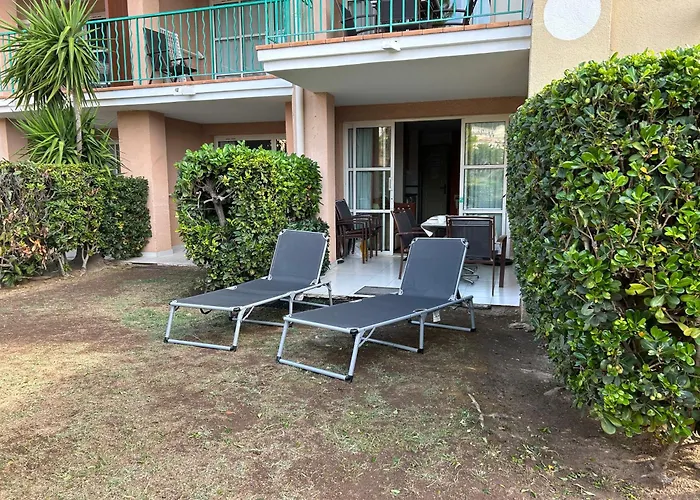 2 Pieces Climatise En Rez-de-jardin Cap Esterel Agay Saint-Raphaël