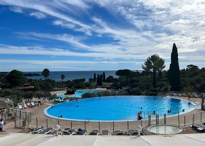 2 Pièces Climatisé En Rez-de-jardin Cap Esterel Agay Apartamento *